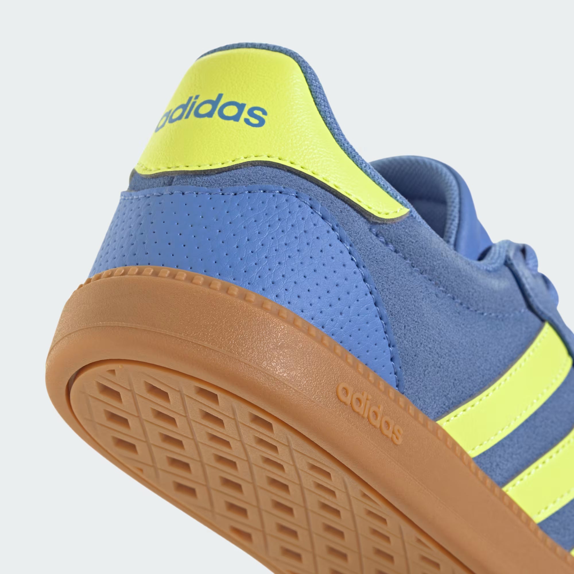 Zapatilla Breaknet Sleek Blue Fusion / Hi-Res Yellow / Gum