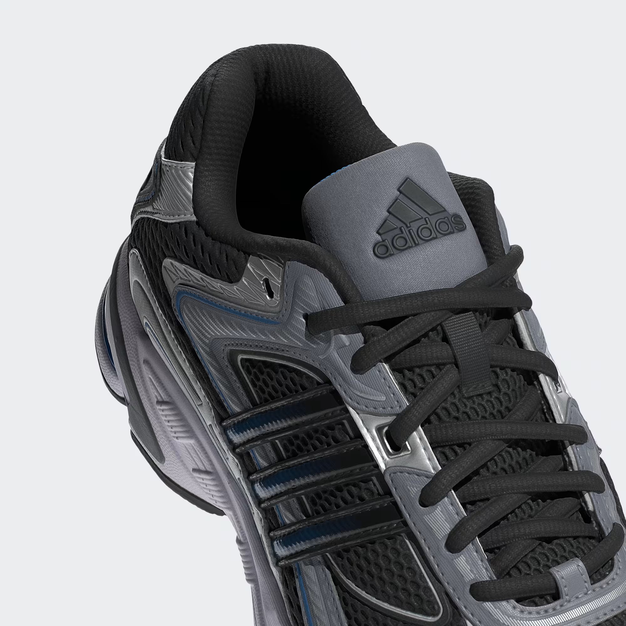 Adidas Adistar Control 5 - Core Black / Bright Blue / Cloud White