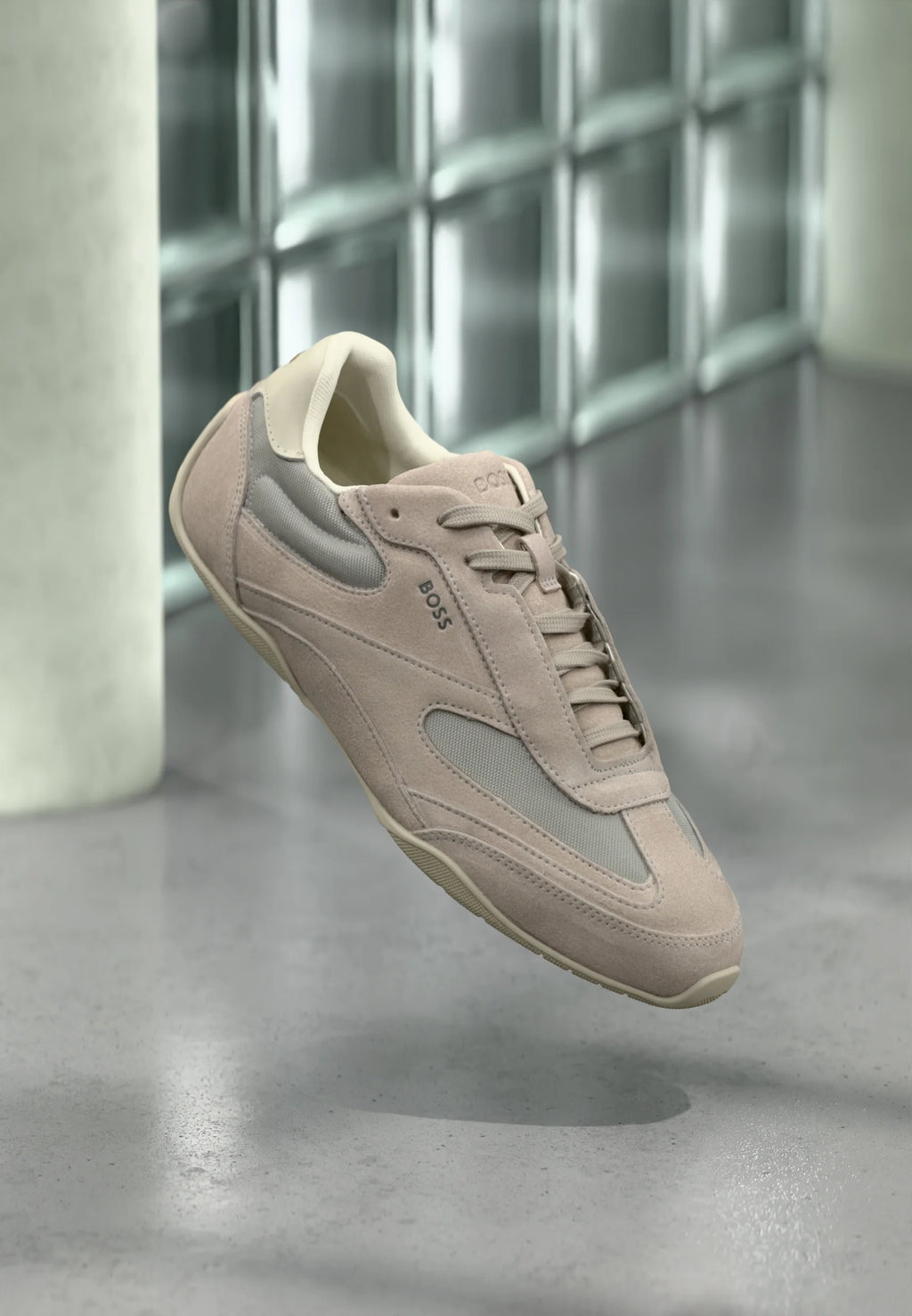 Zapatilla Baja Boss en Ante Beige