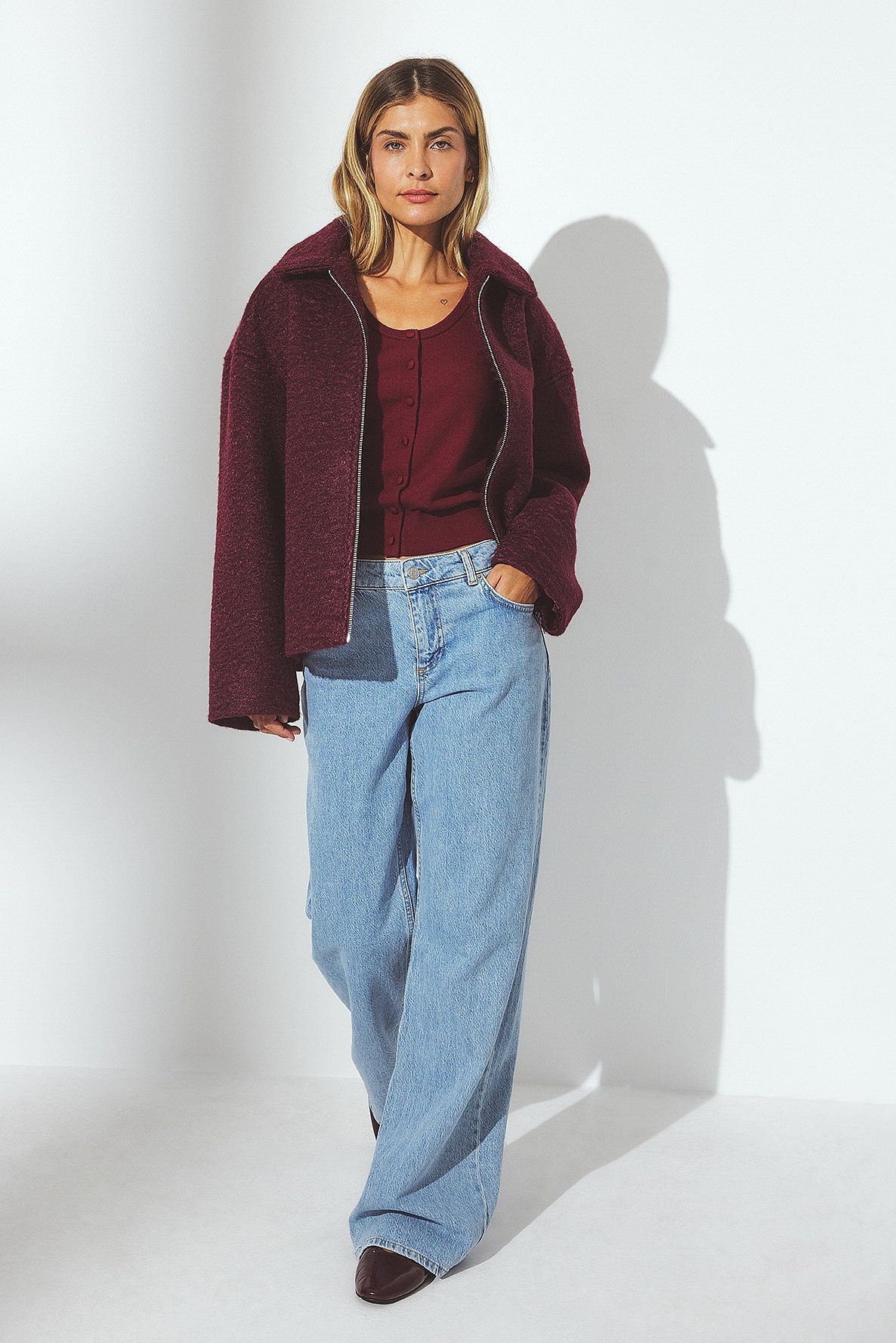 Chaqueta de Bouclé con Cremallera NA KD Burdeos