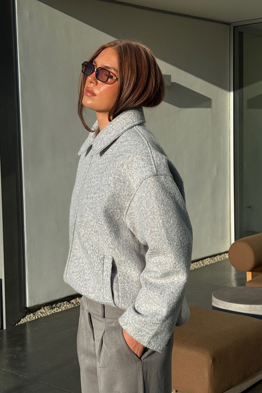 Chaqueta de Bouclé con Cremallera NA KD Gris Claro