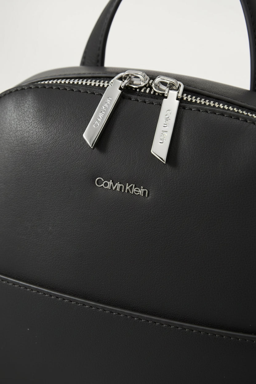 Calvin Klein MUST DOME BACKPACK - Mochila - black