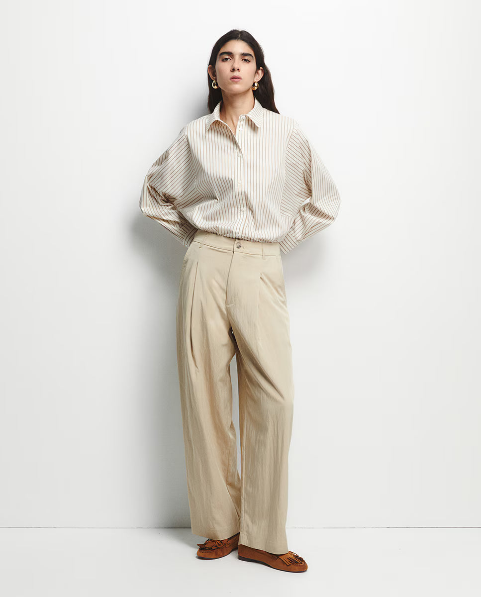 Pantalón con Pinzas Beige