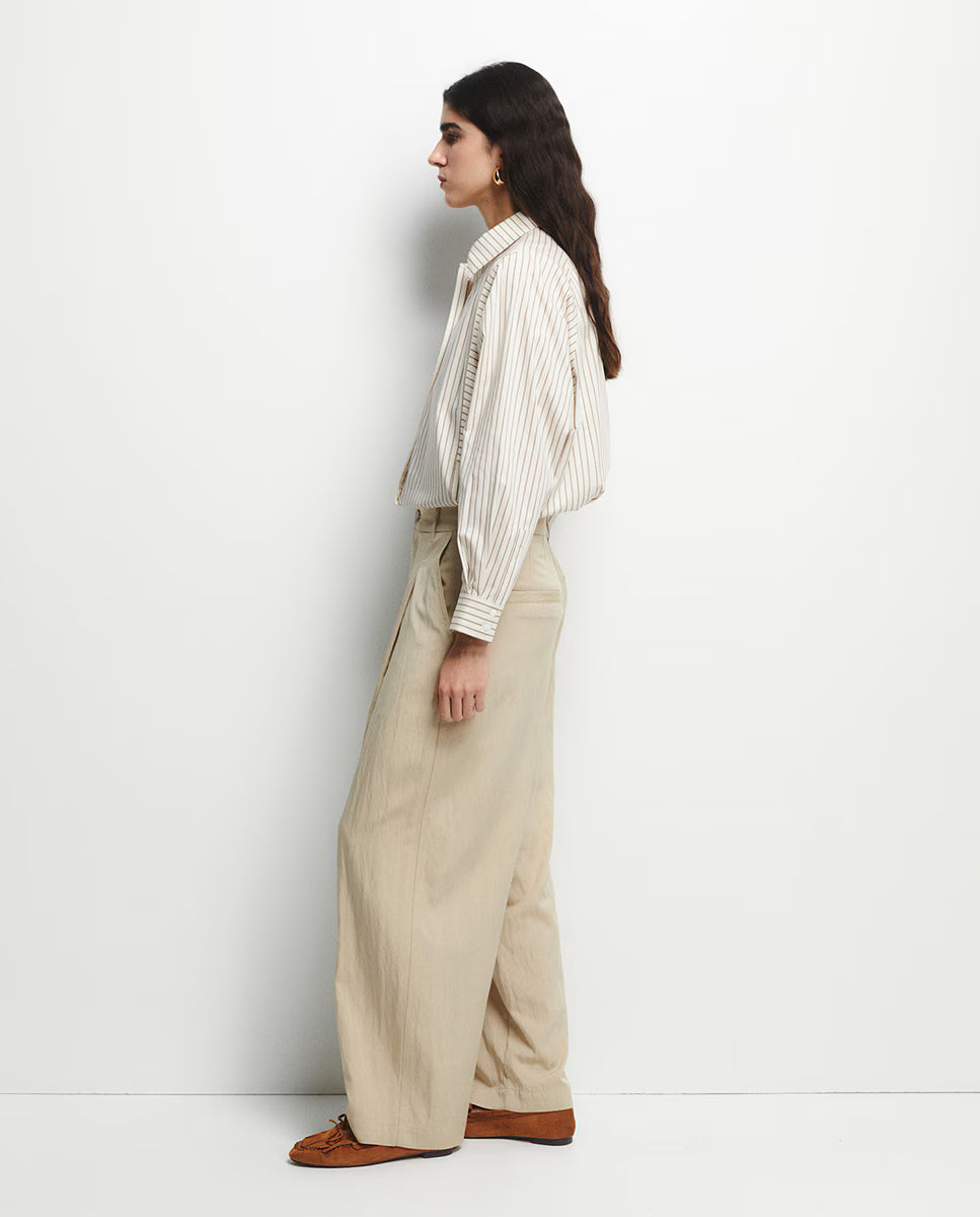 Pantalón con Pinzas Beige